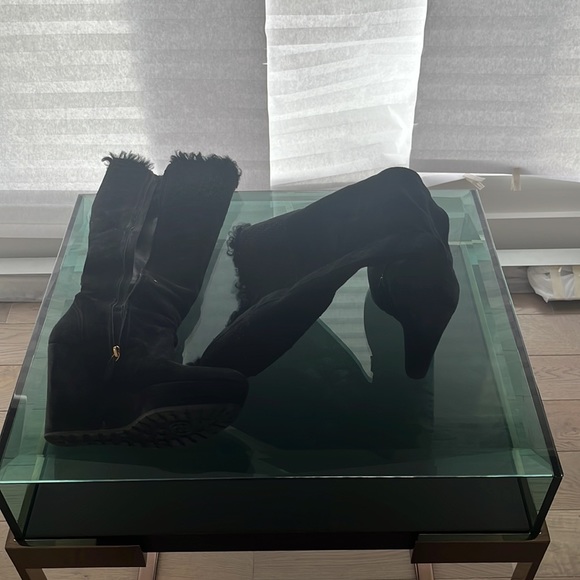Gucci (Authentic) Suede Shearling Fur Courtney Tall Wedge Boots 38 Black - Picture 3 of 5